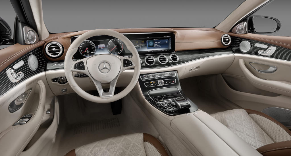 Sportlich, edel oder klassisch: Unterschiedliche Innenraumkonzepte für unterschiedliche Kundengruppen (Bild: Daimler AG)
