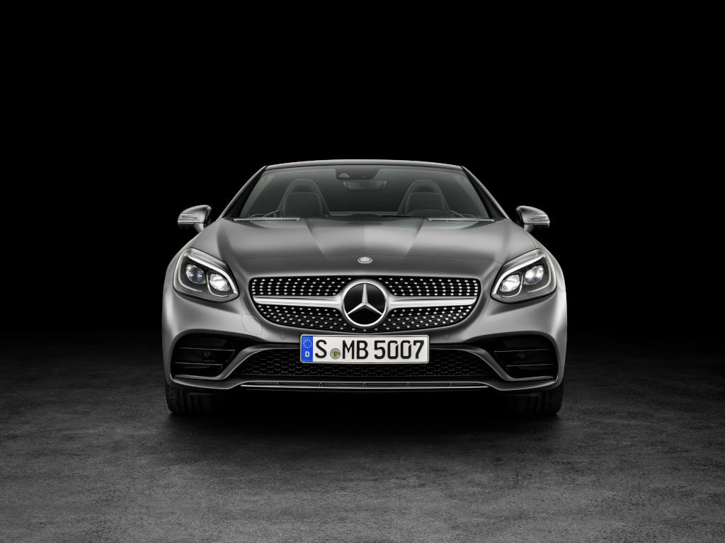 Mercedes-Benz SLC 300, designo cerrusitgrau magno, AMG Line (Bild: Daimler AG)