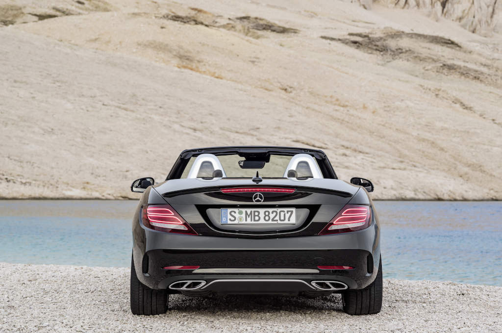 Mercedes-AMG SLC 43, obsidianschwarz mettalic (Bild: Daimler AG)