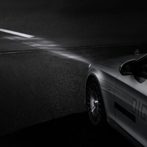 Weltpremiere in der Mercedes-Maybach S-Klasse: DIGITAL LIGHT: Das Licht der Zukunft kommt auf die Straße